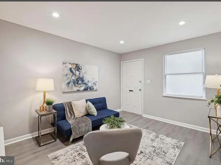 1721 Gales Pl NE — Photo 5