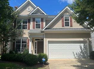 8115 Willowglen Dr, Raleigh, NC 27616