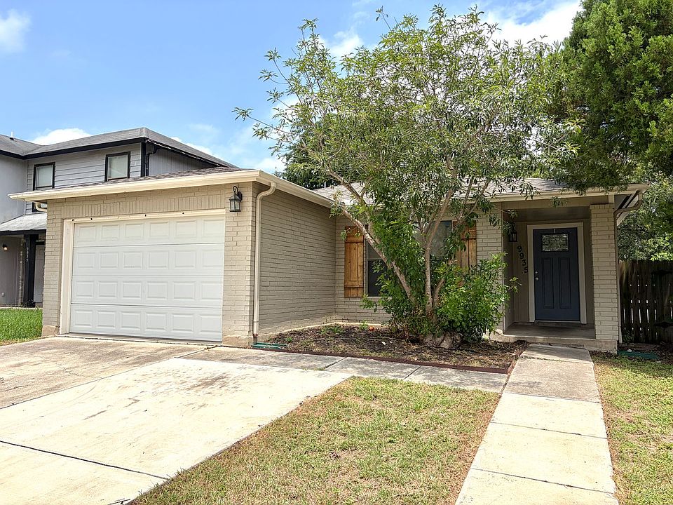 1st image of 9935 Misty Plain Dr
