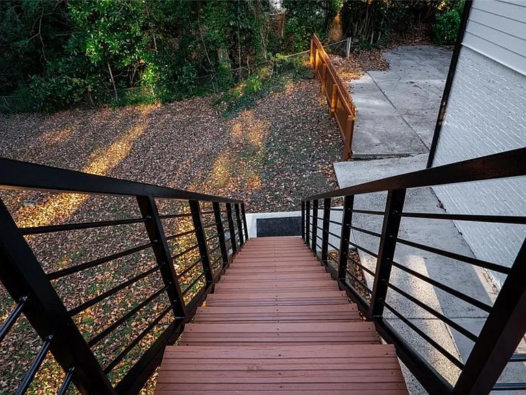 3599 Lower Roswell Rd — Photo 30