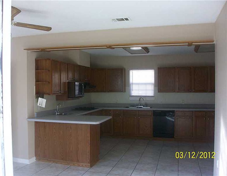 2nd image of 646 Allo Ave