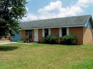 424 Charles Dr, Fort Valley, GA 31030