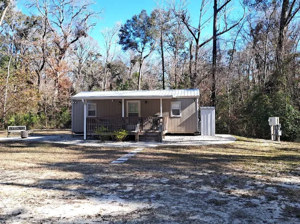 891 SW Washington Ave, Fort White, FL 32038