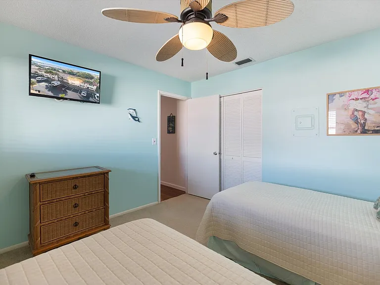 431 Airport Ave E #207 — Photo 24