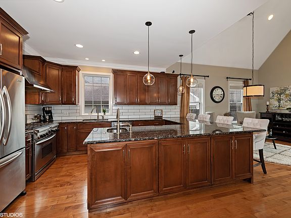 2nd image of 1537 Thornwood Dr