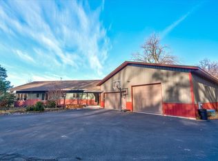 8044 Lueth Rd, Sauk City, WI 53583