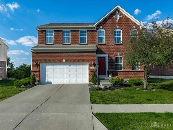 1586 N Wood Creek Dr, Centerville, OH 45458