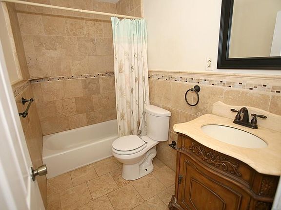 5th image of 6 Tara Dr Unit 1