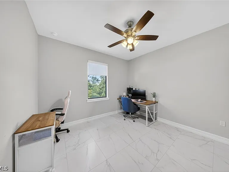 4432 45th Ave NE — Photo 39