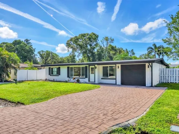 2334 Cadillac St, Sarasota, FL 34231