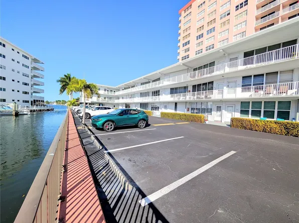 3177 S Ocean Dr APT 125, Hallandale, FL 33009