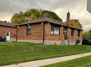 66 Vauxhall Dr #BASEMENT, Toronto, ON M1P 1R2