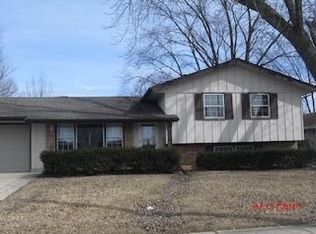 701 S Springinsguth Rd, Schaumburg, IL 60193