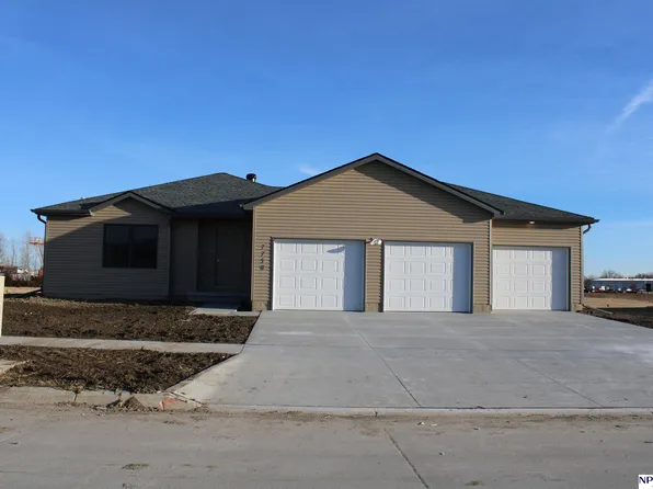 7750 Gulls Way St, Lincoln, NE 68514