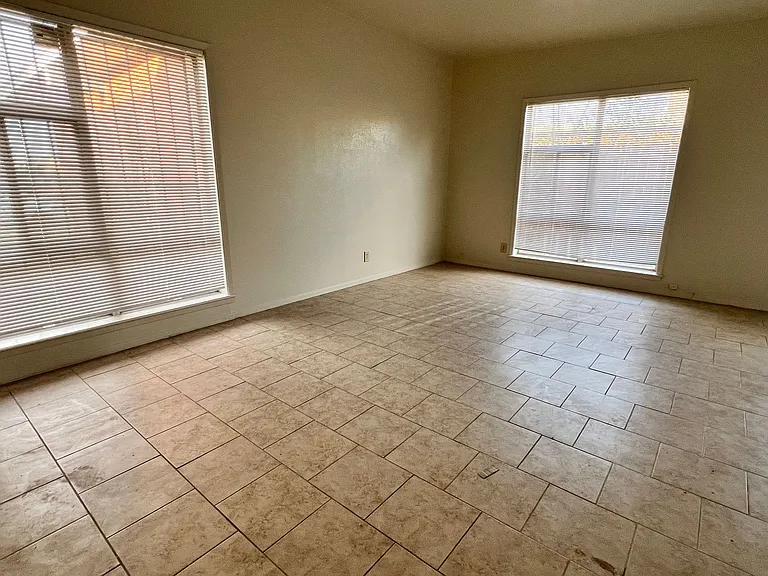 5105 Danny Dr — Photo 5