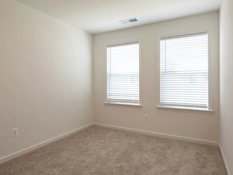 Generous natural Lighting