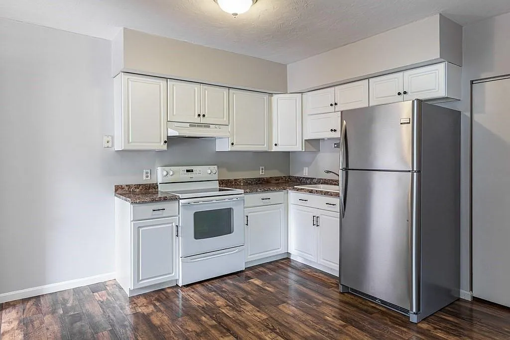 1 bed, 587 sqft, $1,600 — Photo 1
