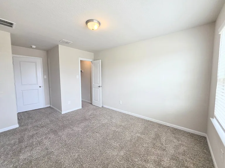 8931 Arundal Gdn — Photo 21