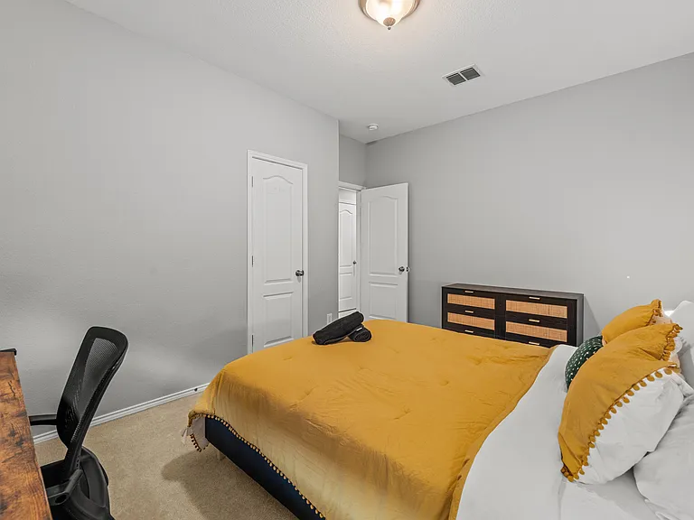 9412 Caliente Dr — Photo 20