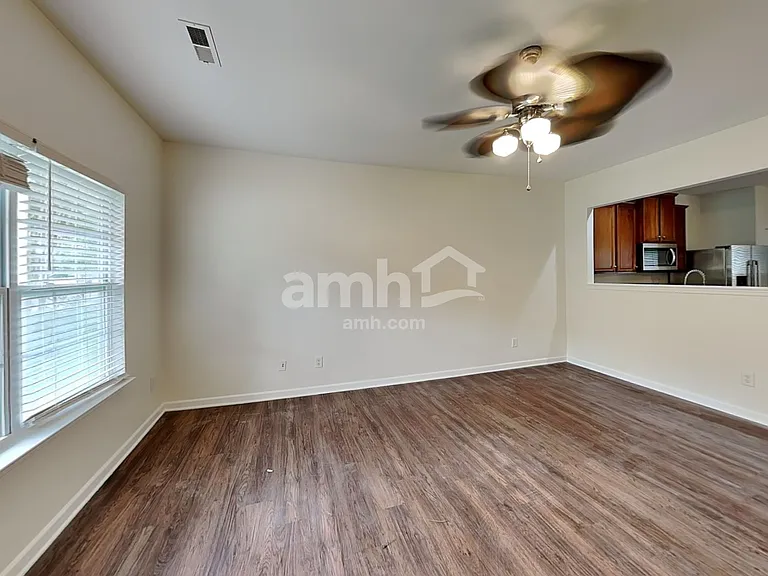 15718 Lakepoint Forest Dr — Photo 5
