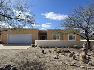 6 Nielson Ln, Tubac, AZ 85646