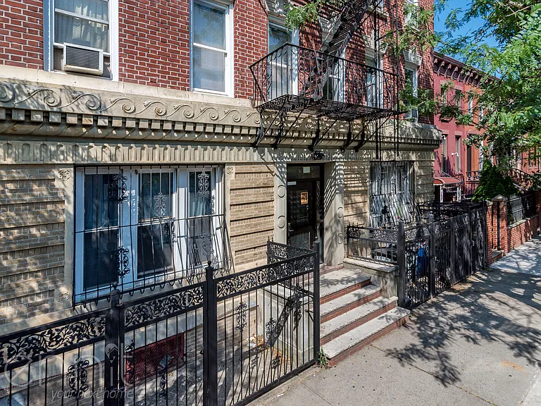 967 Bergen St #4D — Photo 9