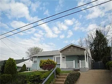 1323 New York Ave photo 1