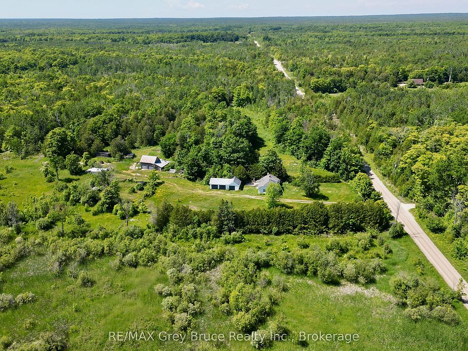 1st image of 43 Bartley Dr