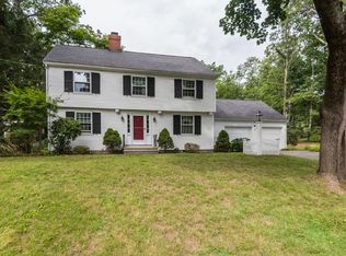 32 Shipman Rd, Andover, MA 01810