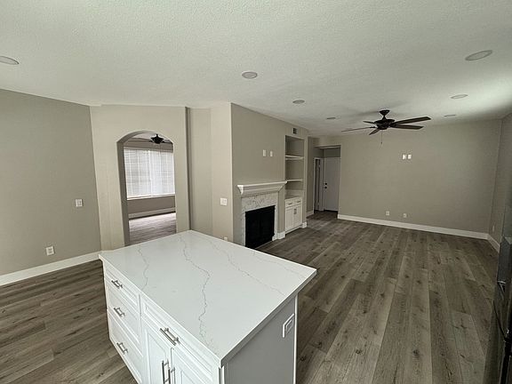 5th image of 717 San Gabriel Pl