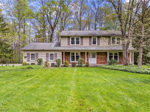 6439 Creekside Trl, Solon, OH 44139