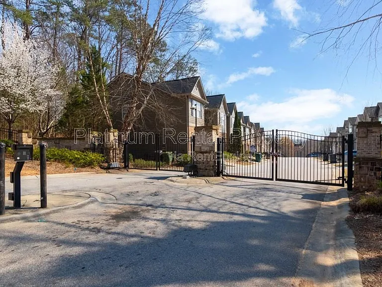 2886 Ridgeview Dr SW — Photo 23
