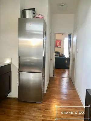 Rented by Grand & Co. | media 37