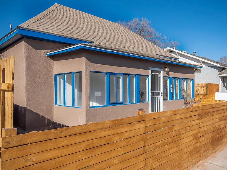423 Pacific Ave SW — Photo 18
