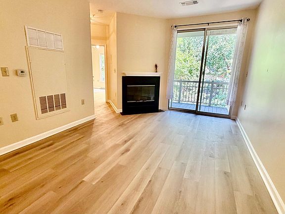 2nd image of 2203 Westcourt Ln APT 202