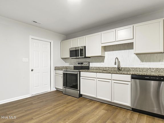 4th image of 115 Charlton Road