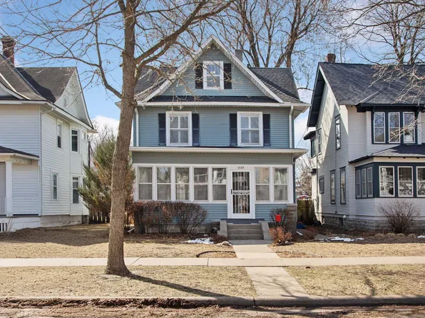 1688 Laurel Ave, Saint Paul, MN 55104