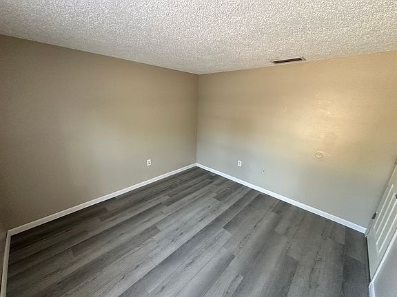 3rd image of 6213 33rd Avenue Cir W