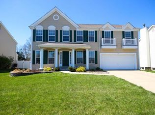 121 Crystal Ln, Fairview Heights, IL 62208