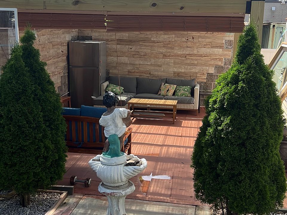 2nd image of 396 Blackstone St #1