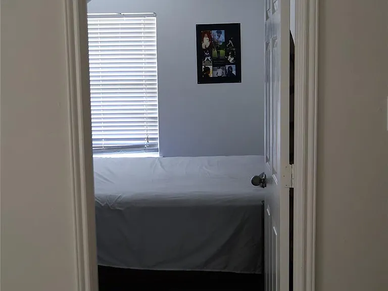 710 Hidden Rdg W — Photo 35