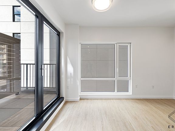 5th image of 333 Linden Blvd APT 3F