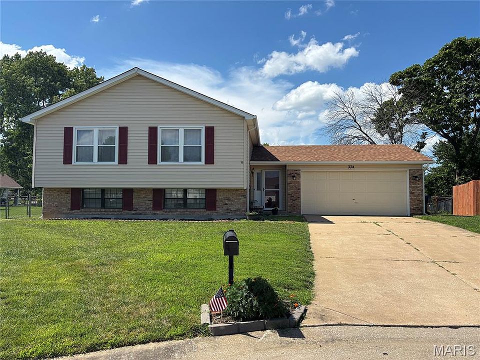 1st image of 334 Atrium Ridge Ct