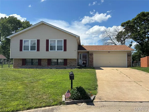 334 Atrium Ridge Ct, Saint Peters, MO 63304