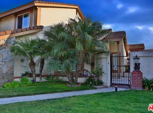 942 W Tioga Pass Rd, Orange, CA 92865