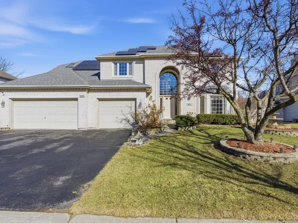 912 Stonebridge Way, Woodridge, IL 60517