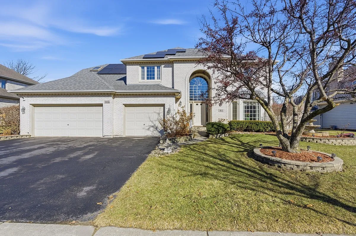 912 Stonebridge Way photo 1