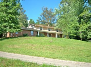 356 Edgewood Dr, Weston, WV 26452
