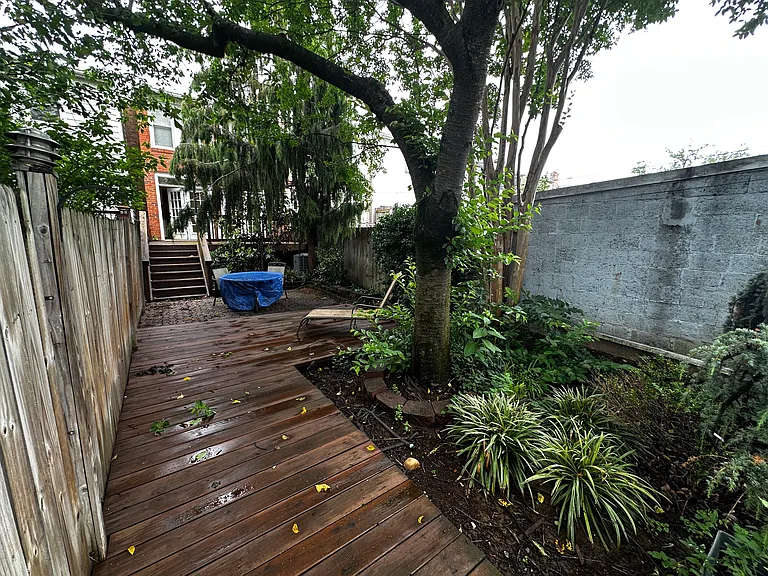 233 16th St SE — Photo 45