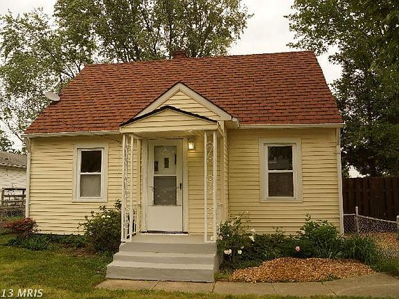 2nd image of 7507 Leona St